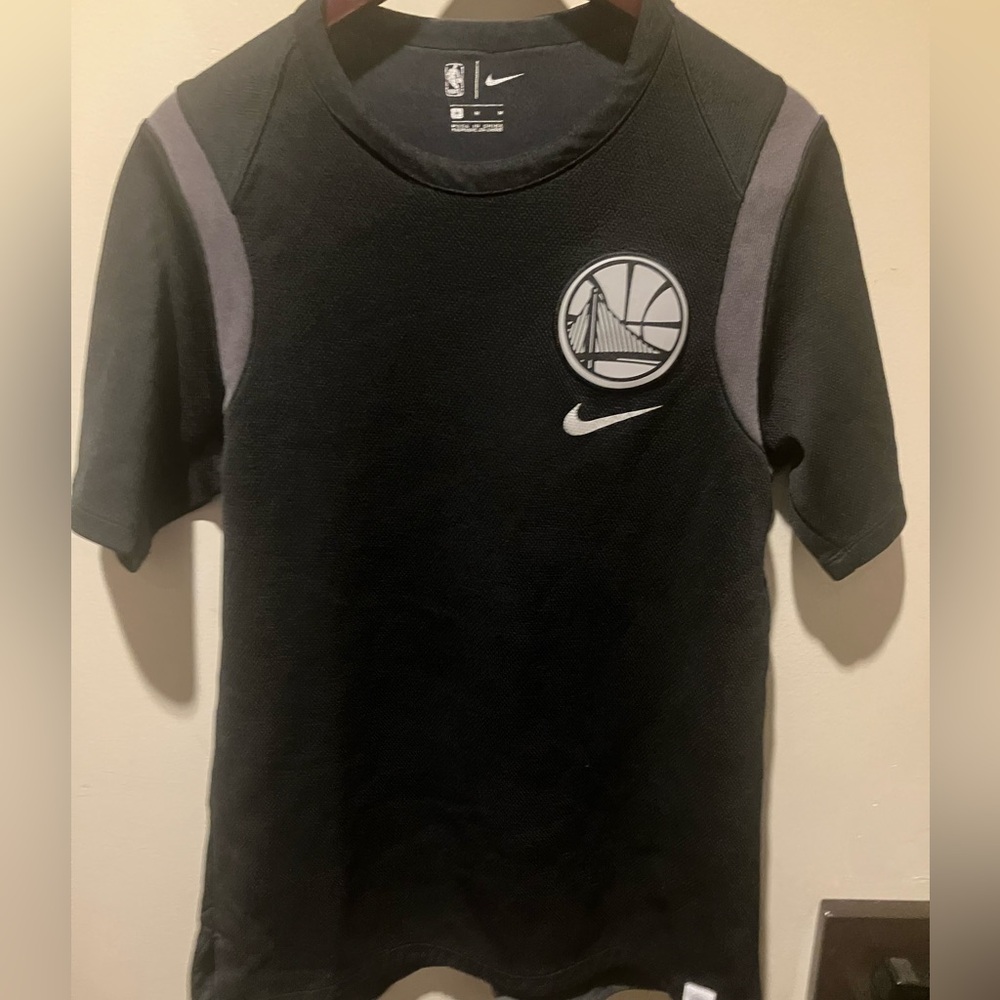 Nike brand X NBA Golden State Warrior Warmup pre game basketball Shirt sz medium